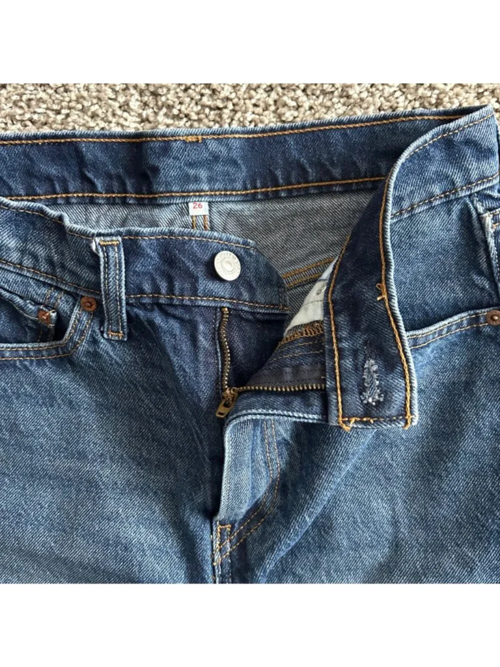 Levis Women's Sz 26 Distressed Denim Skirt High-Waisted Casual Blue Jeans - Picture 3 of 7
